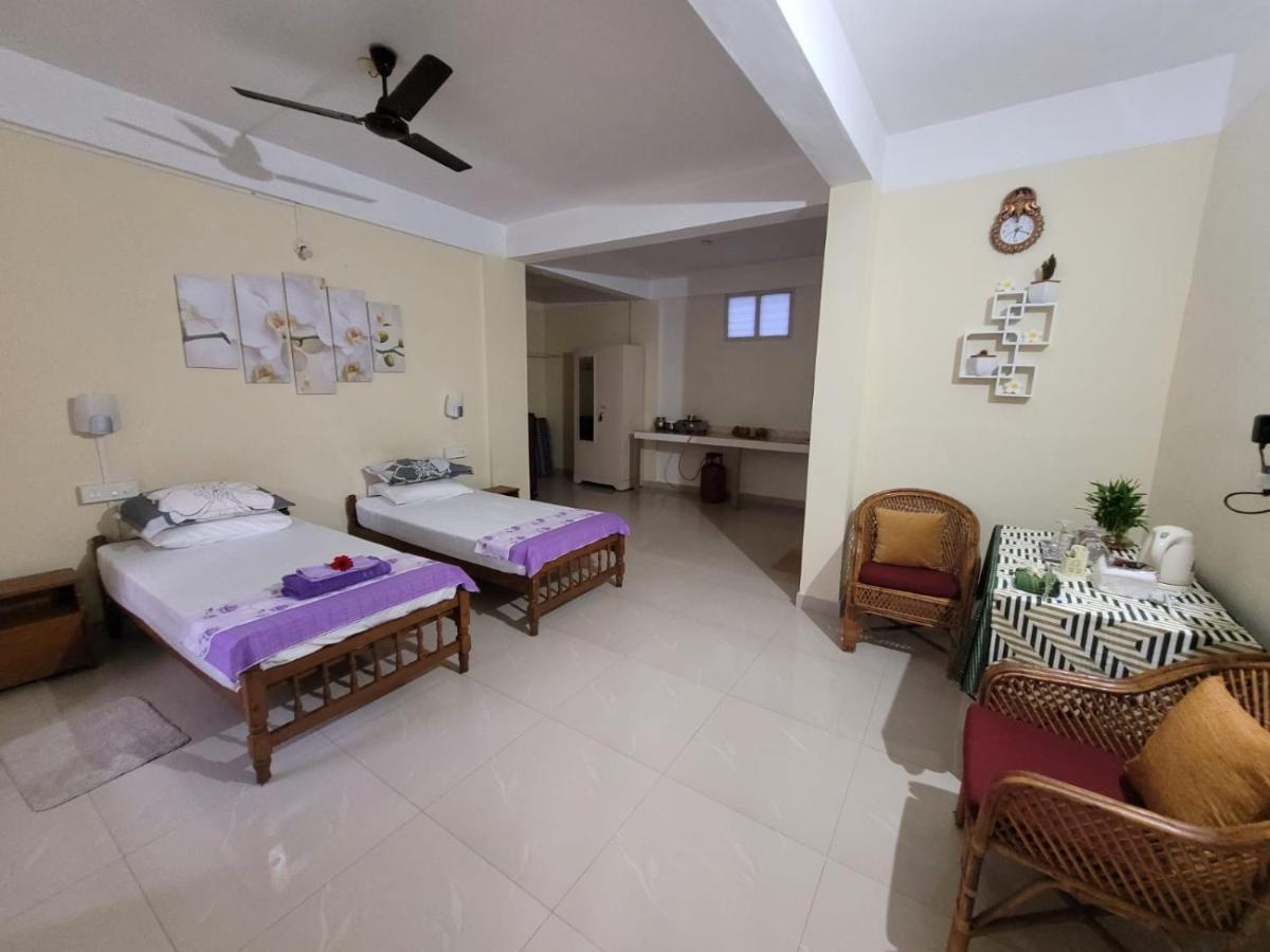 Sandy Beach Hotel 特里凡得琅 外观 照片